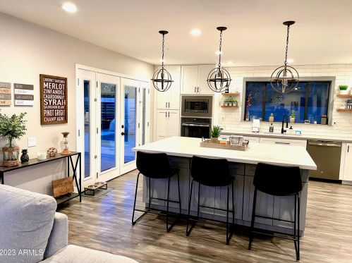 9026 Janice Way, Scottsdale, AZ 85260-2758