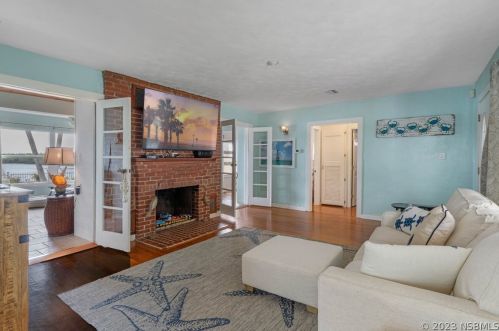 5959 Riverside Dr, Daytona Beach FL 32127-6445 exterior