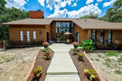 11421 Wild Cat Ln, New Port Richey, FL 34654-1421