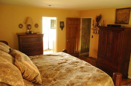 9 Scenic Pond Dr, Warwick NY  10990-2651 exterior