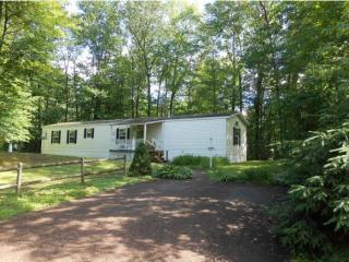 277 Wedgewood Rd, Colchester, VT 05446-6126