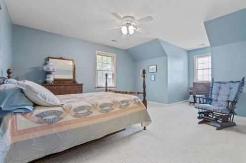 215 Woodridge Ct, Canonsburg PA  15317-9509 exterior