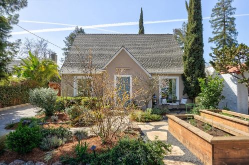 3748 La Selva Dr, Palo Alto, CA 94306-3202