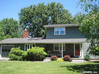 34 Beverly Dr, Brockport, NY 14420-1102