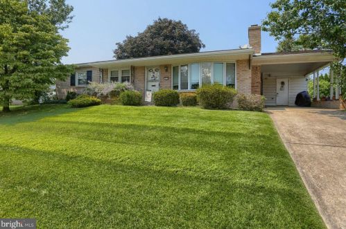 213 Courtland St, Camp Hill, PA 17011-4025