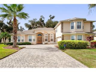 2214 Wandering Oak Ter, Kissimmee, FL 34746-2206