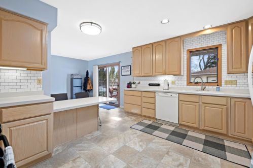6006 Oakwood Ln, Greendale WI  53129-2527 exterior