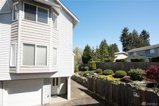 12736 35th Ave, Seattle WA  98125-4508 exterior