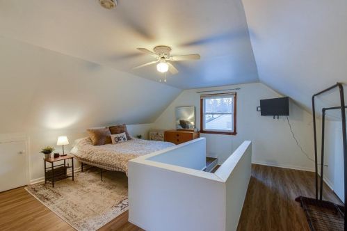 328 Division St, Dodgeville WI  53533-1510 exterior