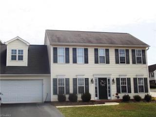 635 Hunters Knoll Rd, Winston Salem, NC 27106-8742