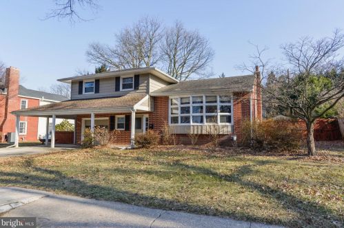 1401 Letchworth Rd, Camp Hill, PA 17011-7522