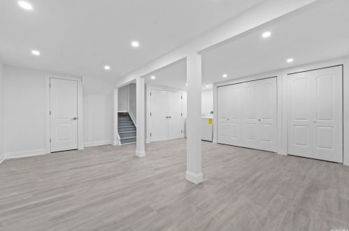 170 Cirrus Rd, Holbrook NY  11741-4407 exterior