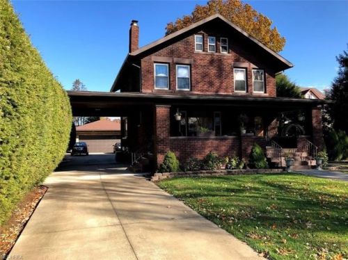 1111 Wooster Ave, Parral, OH 44622-2720