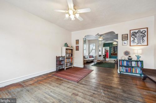 2002 4th St, Philadelphia, PA 19122-1509