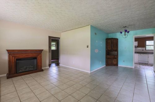 5685 Tall Oaks Dr, Milford OH  45150-2523 exterior