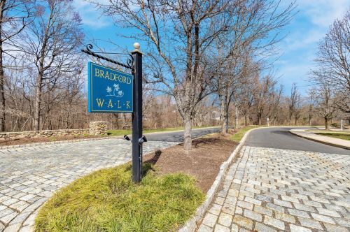 122 Bradford Walk, Farmington, CT 06032-4507