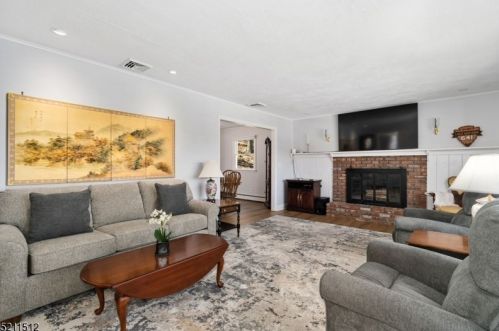 641 Shore Trl, Sparta NJ  07871-1317 exterior