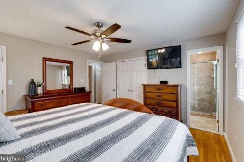 6614 Huntsman Blvd, Springfield VA 22152-2621 exterior