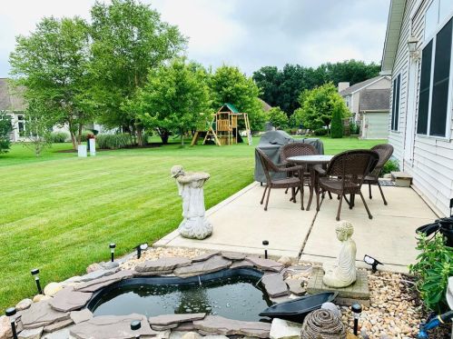 83 Hawick Dr, Valpo IN  46385-9331 exterior