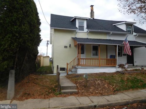 945 6th St, Lansdale, PA 19446-2246