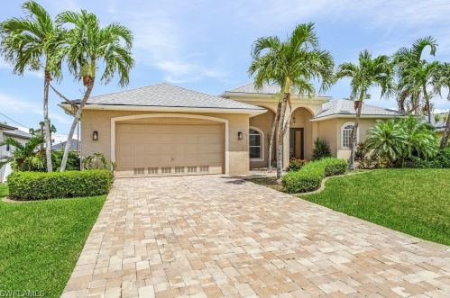 2117 47th Ter, Cape Coral, FL 33914-6742
