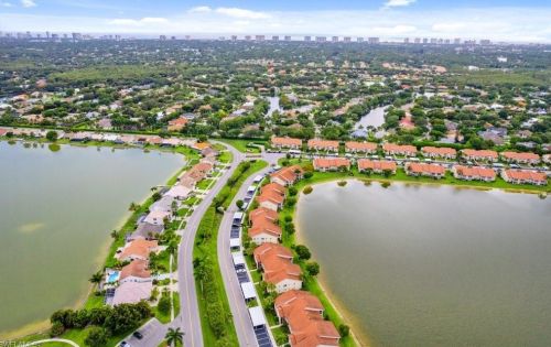 7848 Emerald Cir, Naples FL  34109-1796 exterior