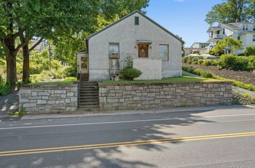243 Woodtick Rd, Waterbury, CT 06705-2210