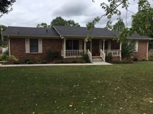 104 Lee Ave, Woodbury, TN 37190-1322