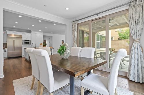 80 Hazelton, Irvine CA  92620-2189 exterior