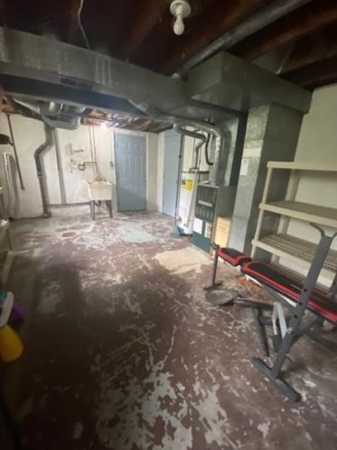 145 Lois Dr, Verona PA  15147-2947 exterior