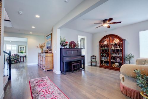 660 Elderberry Loop, Vacaville, CA