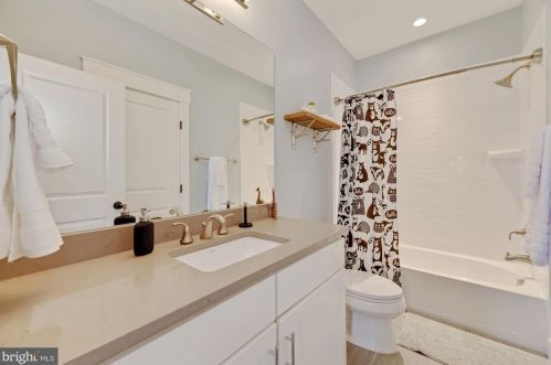 7413 Bethune St, Falls Church VA  22043-1316 exterior