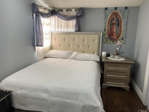 65 Louise St, Long Beach, CA 90805-5226