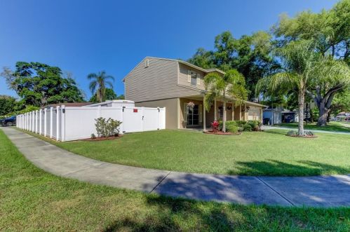 17606 Whistling Ln, Lutz FL  33549-5603 exterior