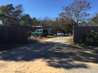 5223 Kee Memorial Dr, Pensacola, FL 32507-8938