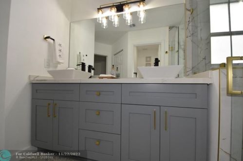 20826 21 St, Hollywood FL 33029-2334 exterior