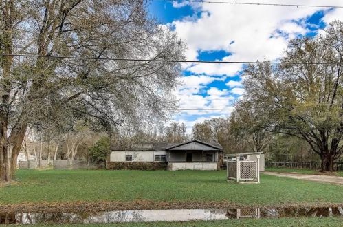 18019 Dogwood Dr, Lutz, FL 33558-8408
