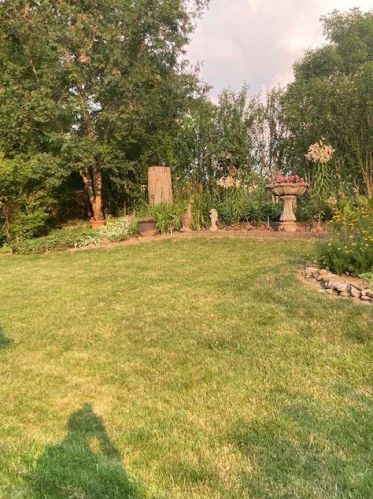 37 Damon Rd, Cincinnati OH 45218-1040 exterior