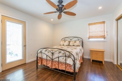 38 Cross Rd, Greystone Park NJ 07950-3207 exterior