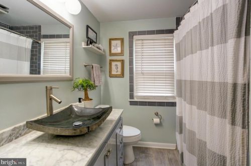 5 Lee St, Hanover PA  17331-1923 exterior