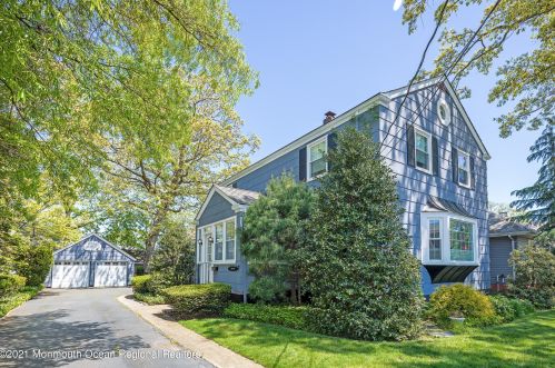 815 Grove St, Point Pleasant Beach, NJ 08742-2415