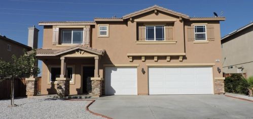 13667 Mayflower St, Victorville, CA 92392-8366