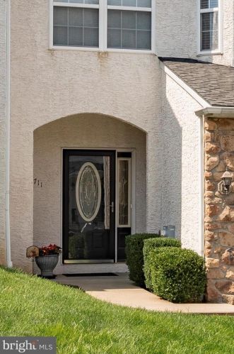 711 Beech Ct, Norristown, PA 19405-1349