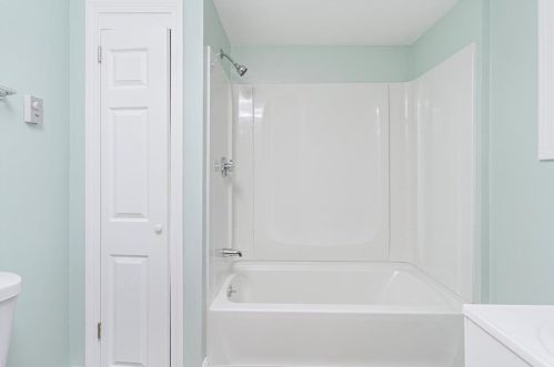 19 Cantaberry Ln, Coventry RI  02816-6903 exterior