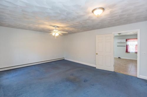 33 Hopkins Ave, Providence RI 02919-1505 exterior