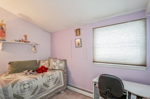 184 8th Ave, Holtsville NY  11742-2344 exterior