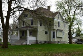 512 West St, Sewal, IA 50060-1145