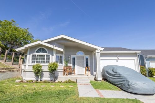 27830 Sunrise Ln, Santa Clarita, CA 91351-5712