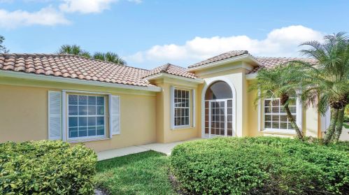 7879 Red River Rd, West Palm Beach, FL 33411-5817