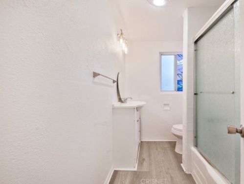 27325 Santa Clarita Rd, Santa Clarita CA  91350-1317 exterior